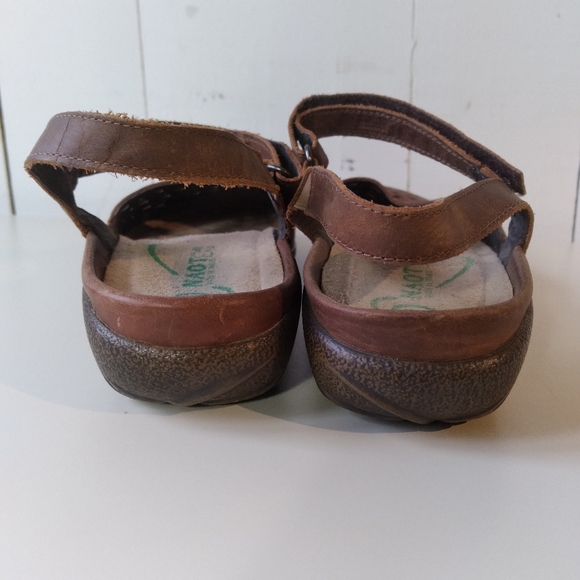 Naot Women's Arataki Dress Sandal - Picture 6 of 11